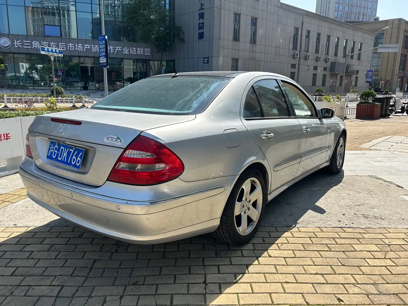 Mercedes-Benz E-Class (Import) 2006 E 500 Fashion фото 9