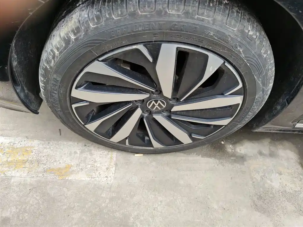 Volkswagen Passat 2022 330TSI Elite Edition фото 25