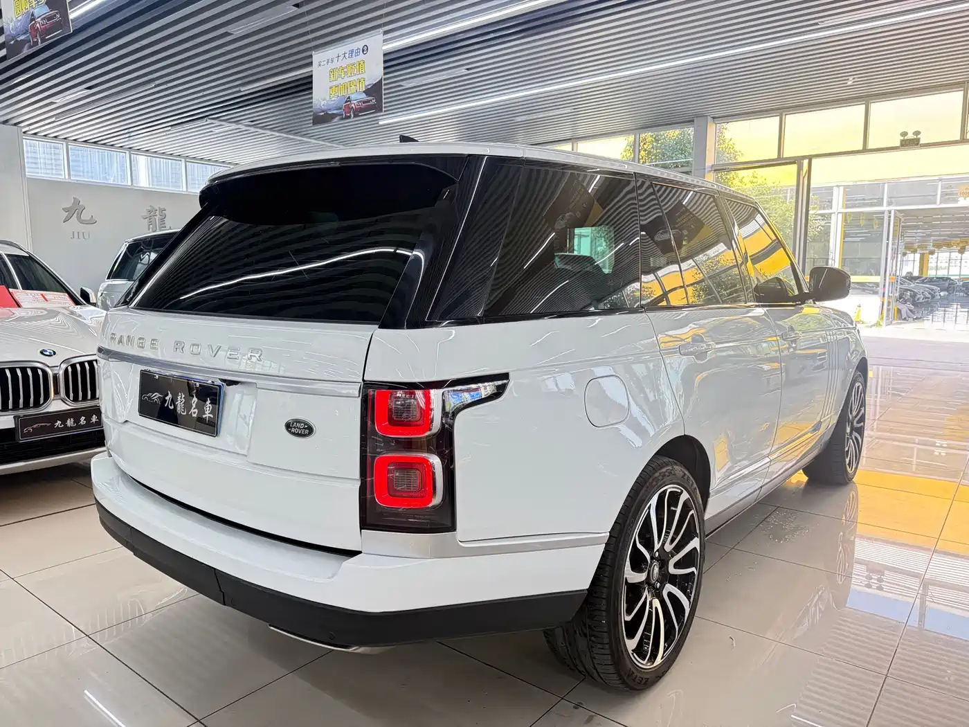 Land Rover Range Rover фото 6