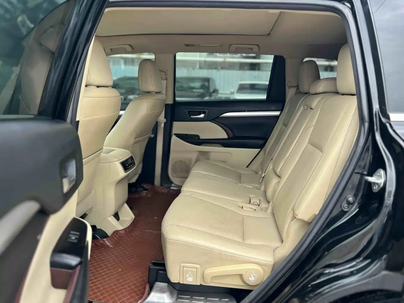Toyota Highlander 2015 2.0T AWD Luxury Edition 7-seater фото 5
