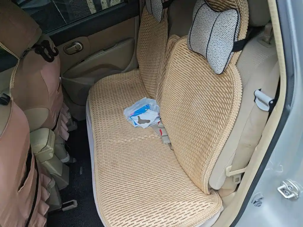 Nissan Livina 2015 2015 1.6XE CVT Comfort Connect Edition