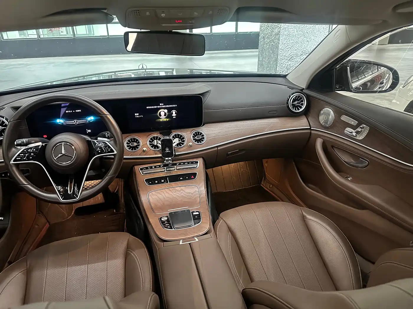 Mercedes-Benz E-Class 2023 E 300 L Fashion фото 11