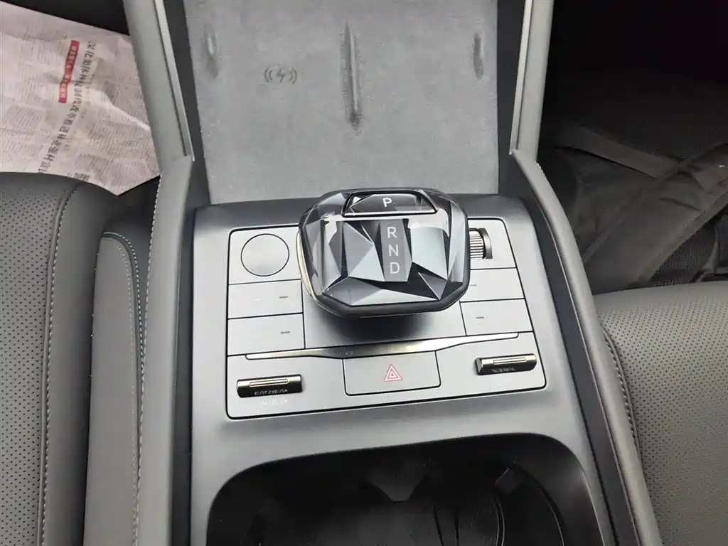 BYD Qin L 2025 DM-i Smart Drive Edition 120KM Surpassing фото 10