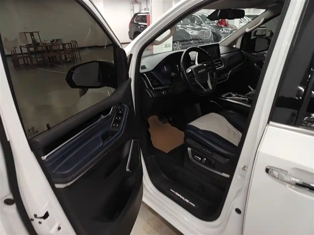 SAIC Maxus Maxus G20 2021 PLUS 2.0T Gasoline Automatic Intelligent Premium Edition фото 12