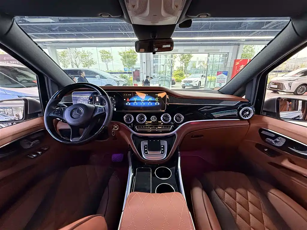 Mercedes-Benz Vito 2021 2.0T Elite 7-Seater фото 6