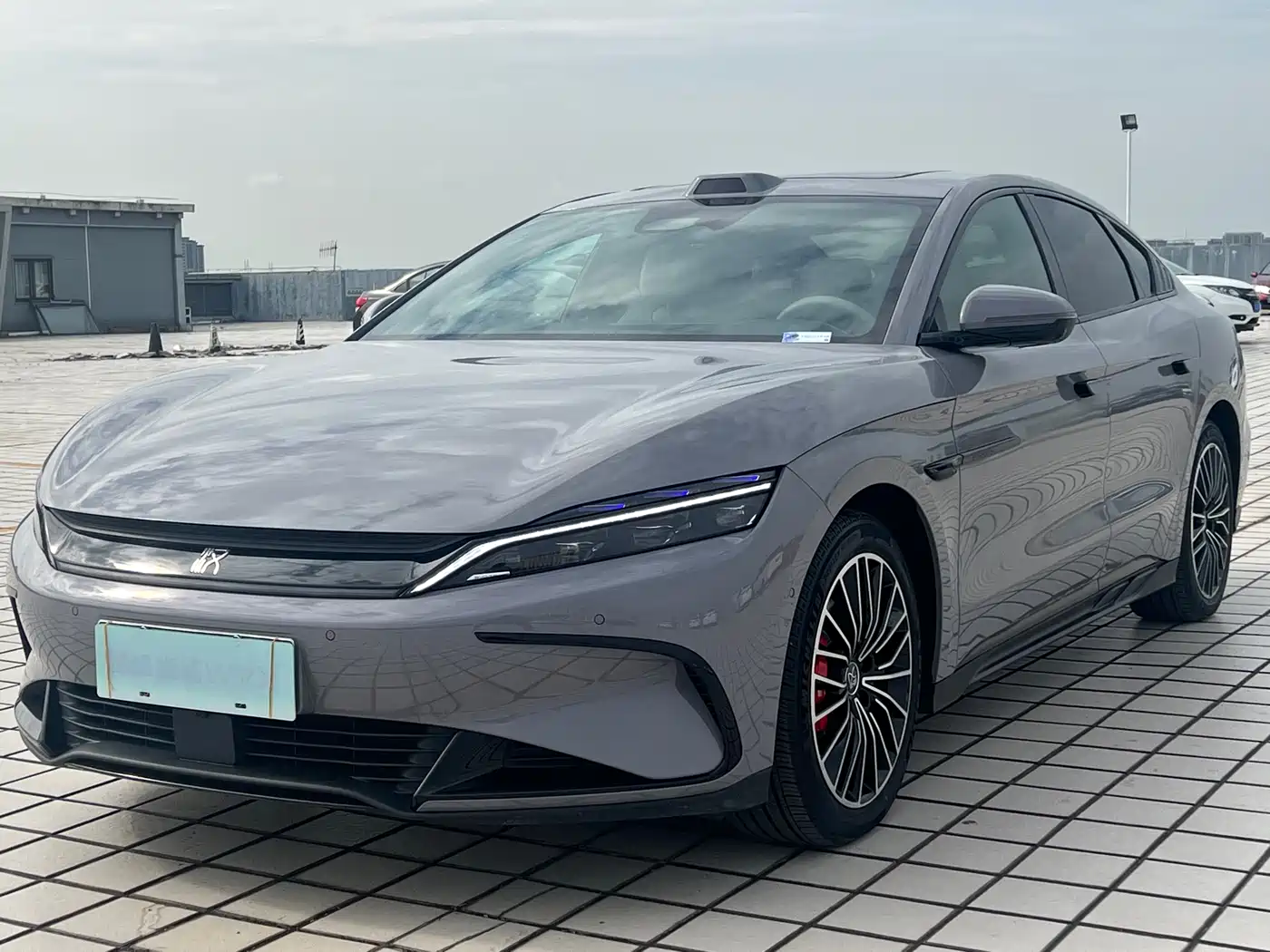 BYD Han 2025 EV Smart Driving Edition 701KM LiDAR Flagship