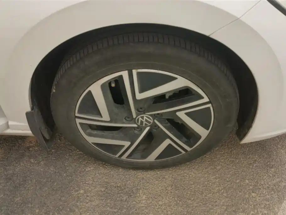 Volkswagen Sagitar 2023 Model Year 280TSI DSG Surpass Edition фото 6