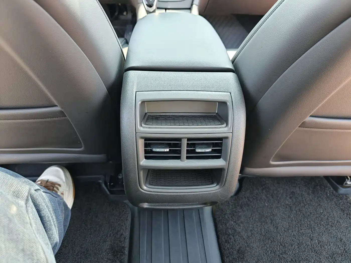 Cadillac XT5 2018 25T Luxury фото 14