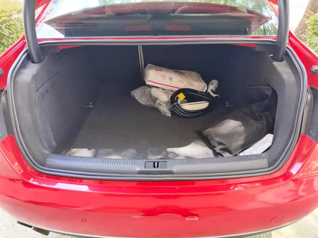 Audi A4L 2010 2010 2.0 TFSI Standard