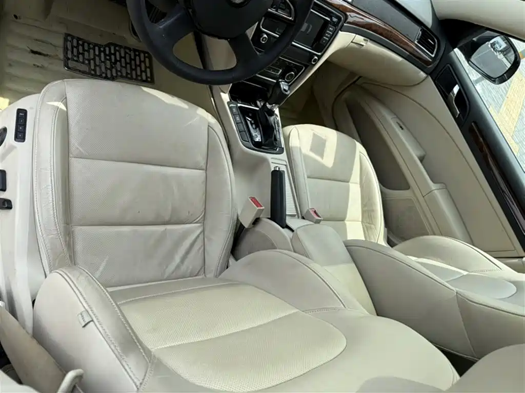 Škoda Superb 2013 1.8TSI Automatic Elegance Edition фото 15