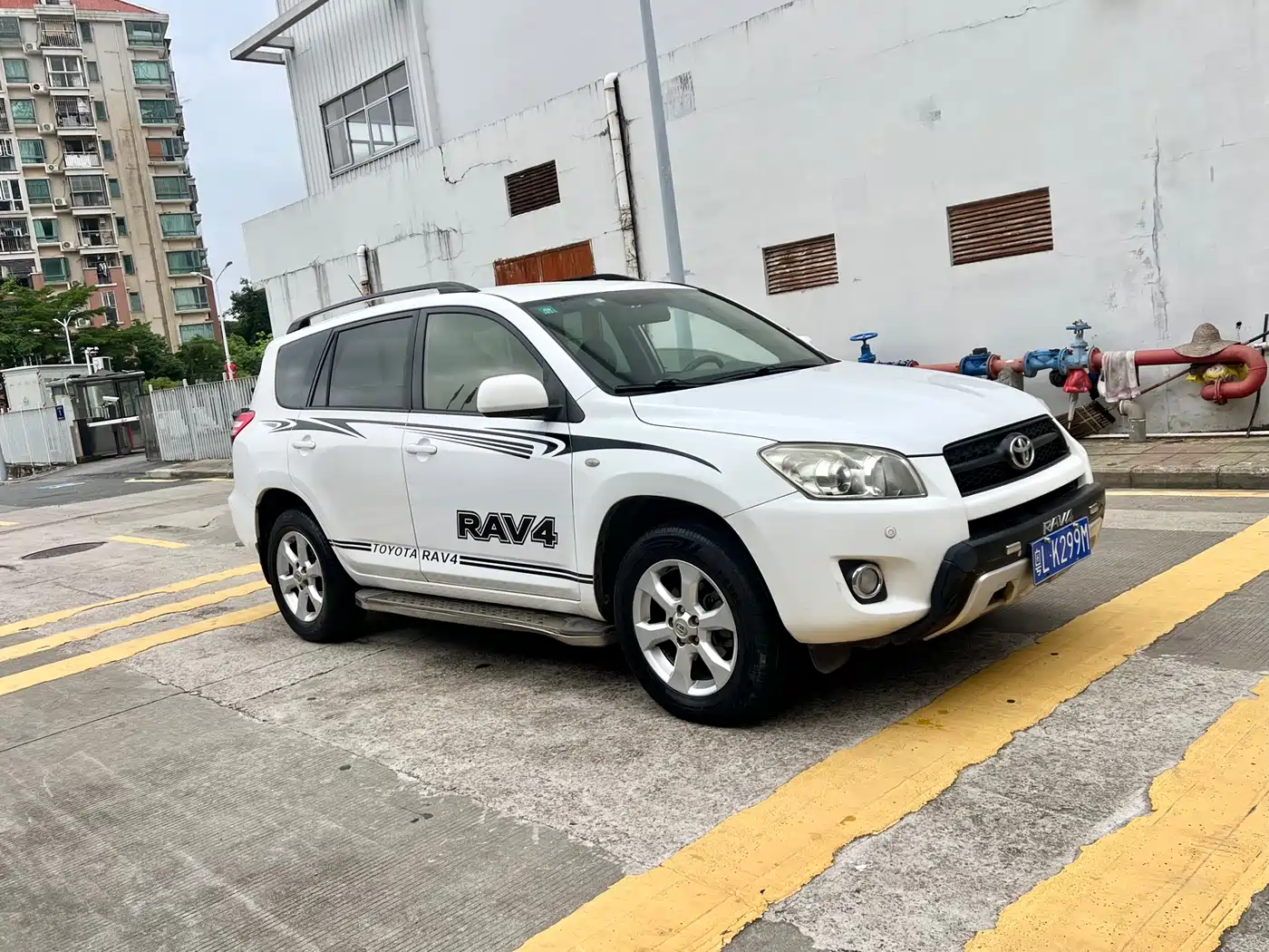 Toyota RAV4 Rongfang 2012 Styling Edition 2.0L Automatic 4WD фото 11