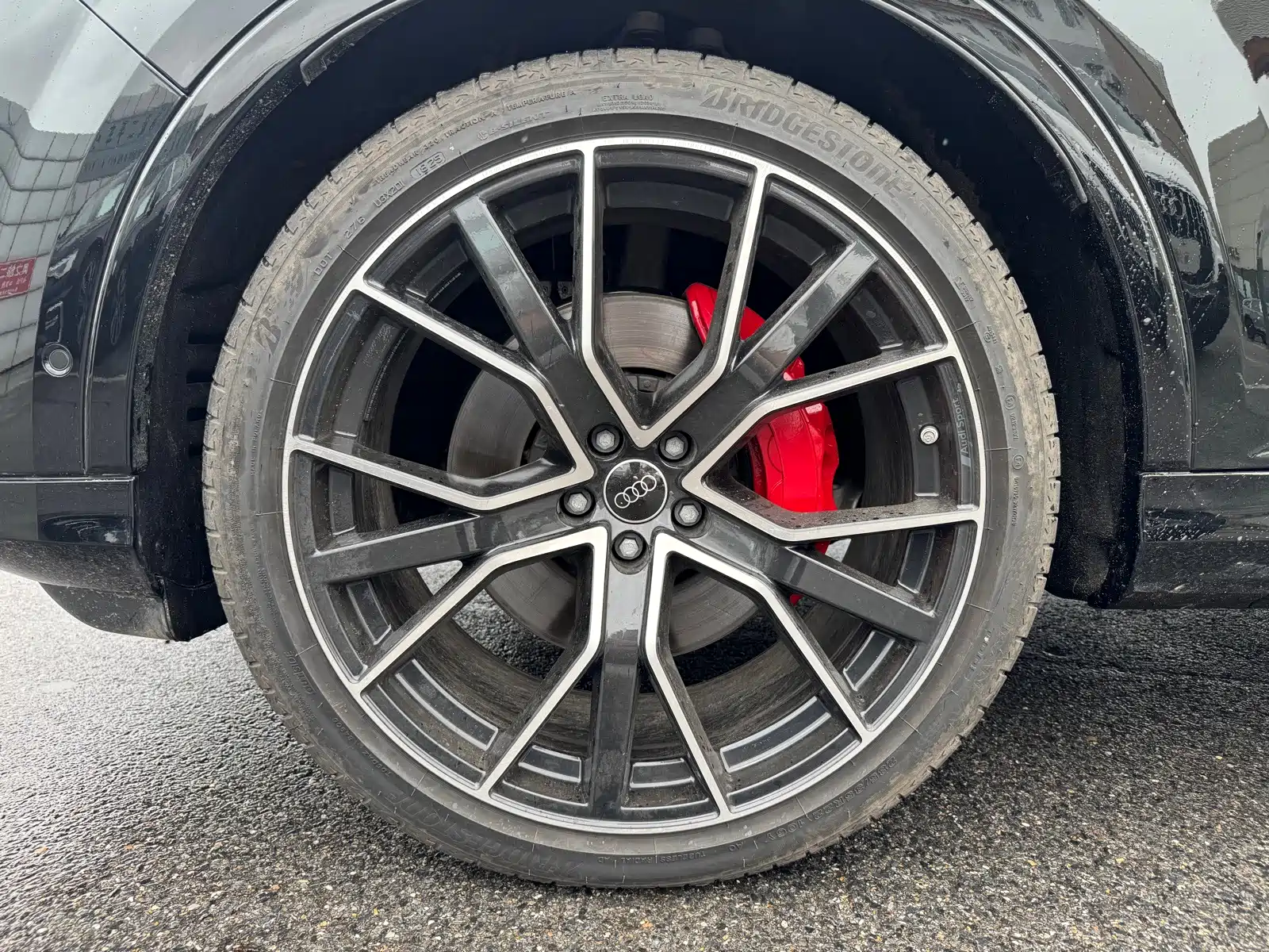 Фото 20 - Audi Q7