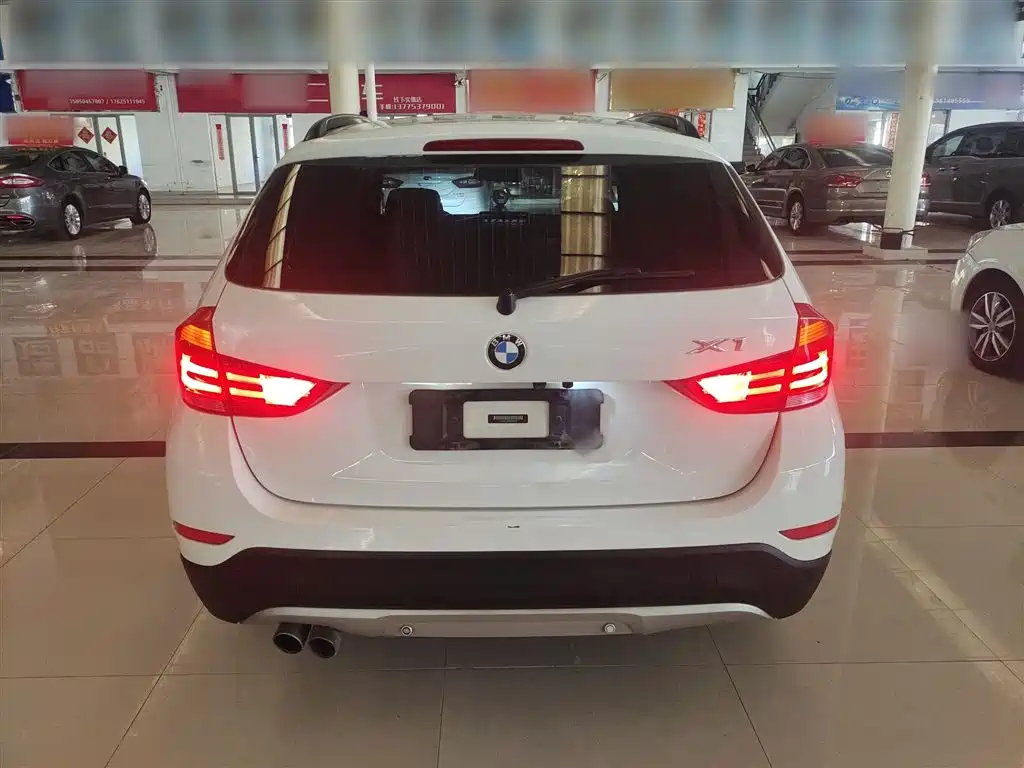 BMW X1 2014 sDrive18i Fashion Edition фото 5