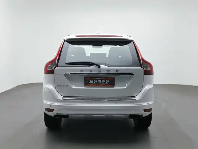 Volvo XC60 2017 T5 AWD Smart Vision Upgrade Edition — фото 4