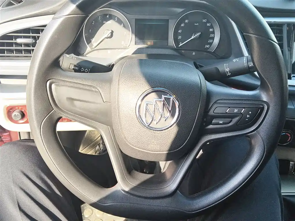 Buick Excelle 2016 15N Manual Elite фото 11