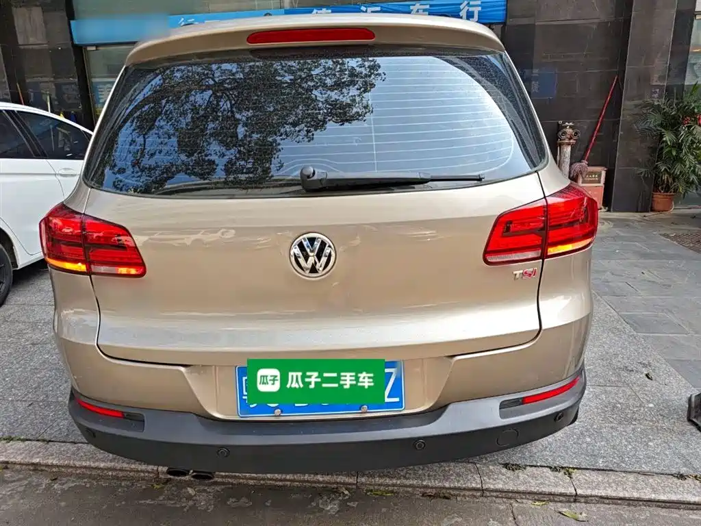 Volkswagen Tiguan 2015 1.8TSI Automatic 2WD Comfortline фото 6