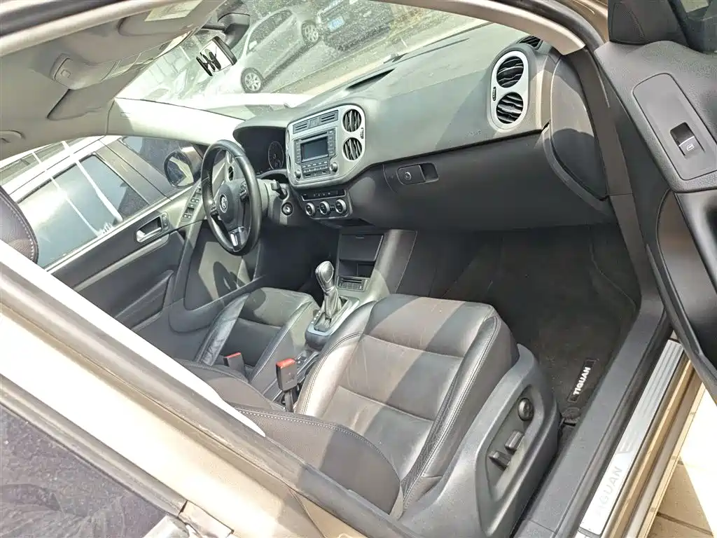 Volkswagen Tiguan 2015 1.8TSI Automatic 2WD Comfortline фото 25