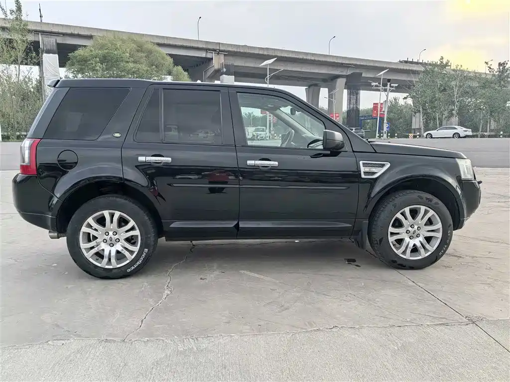 Land Rover Freelander 2 2010 3.2 i6 Automatic HSE Petrol фото 12