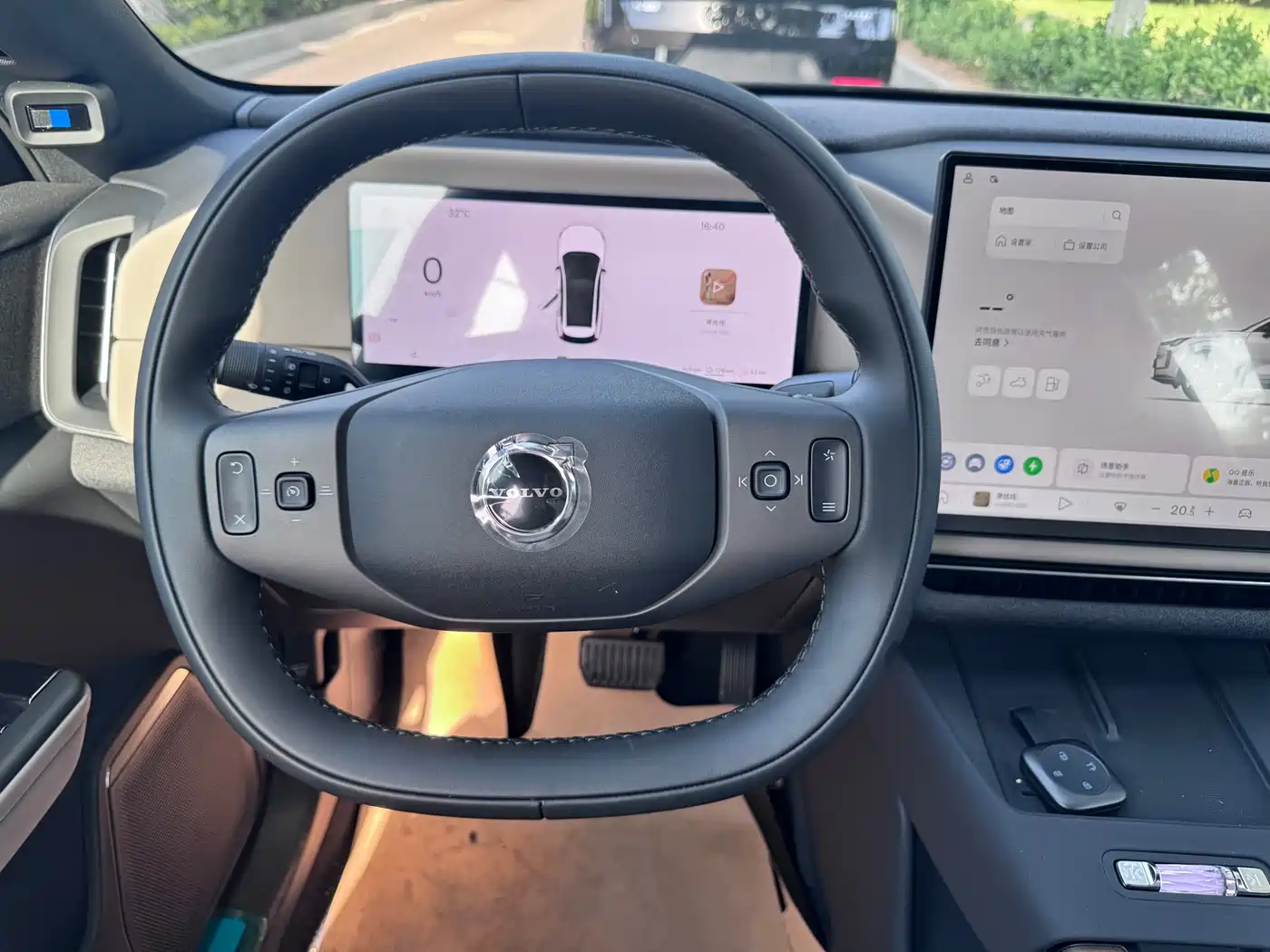 Volvo XC70 Plug-in Hybrid 2026 2026 AWD Extended Range Core