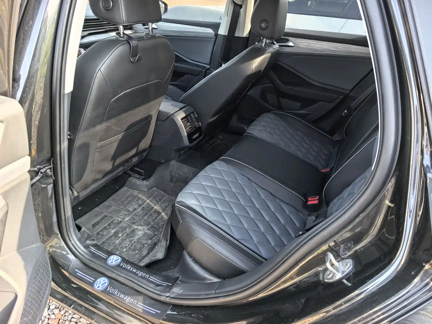 Volkswagen Sagitar 2024 300TSI DSG Surpass Edition фото 5