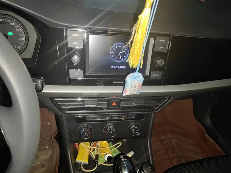 Volkswagen Lavida 2019 1.5L Automatic Comfort Edition China VI фото 13