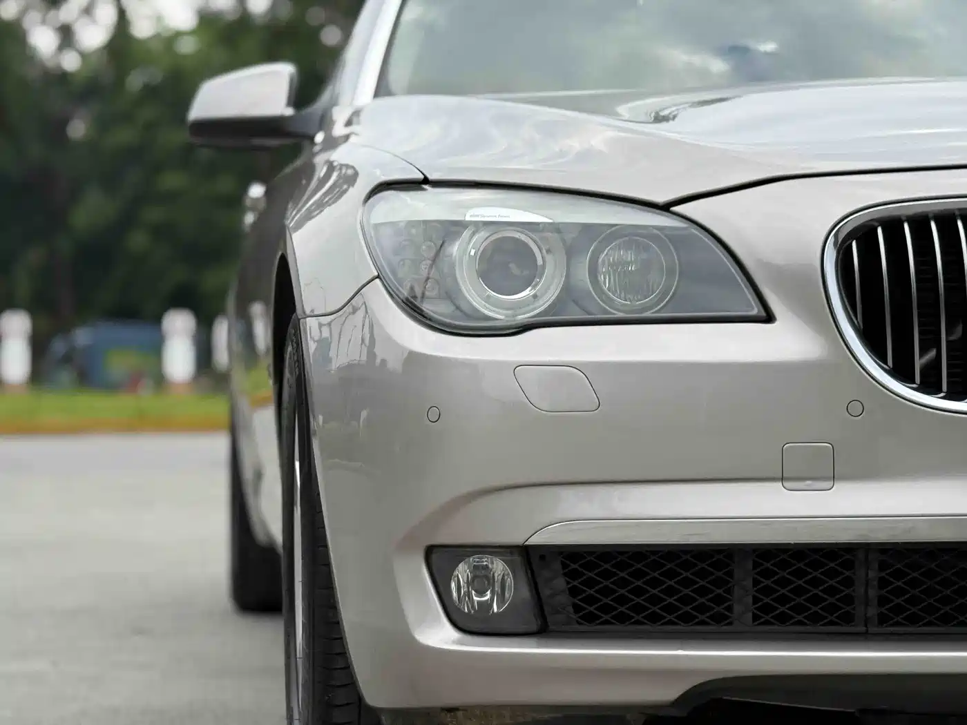 BMW 7 Series 2009 Model 740Li Leading Edition фото 3
