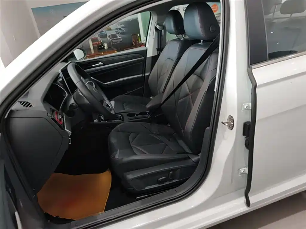 Volkswagen Lavida 2024 Model 300TSI DSG Starlight Leading Edition фото 15
