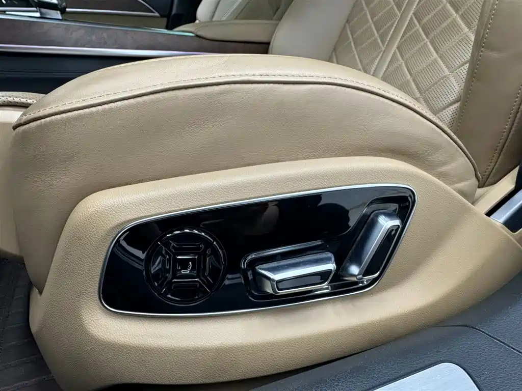 Audi A8 2021 A8L 55 TFSI quattro Luxury фото 9