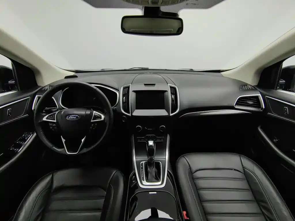 Фото 5 - Ford Edge
