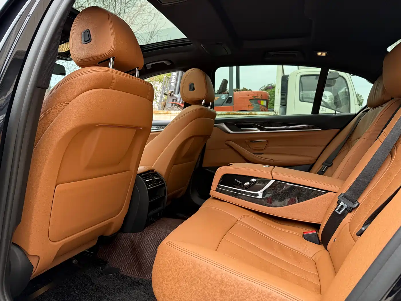BMW 5 Series 2018 530Li Leading M Sport Package фото 10