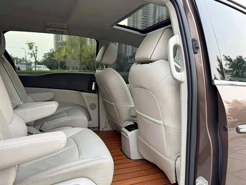 Buick GL8 2021 Land Business Class 652T Luxury фото 19