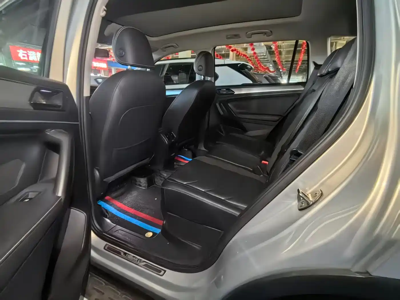  Volkswagen Tiguan L 2019 330TSI Automatic 2WD Panorama Comfort Edition China VI 12