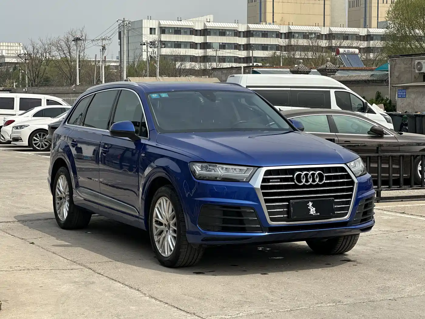 AUDI Q7