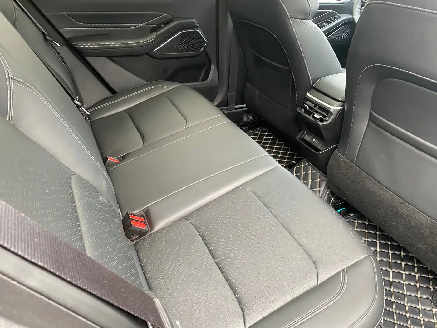 GEELY AUTOMOBILE EMGRAND