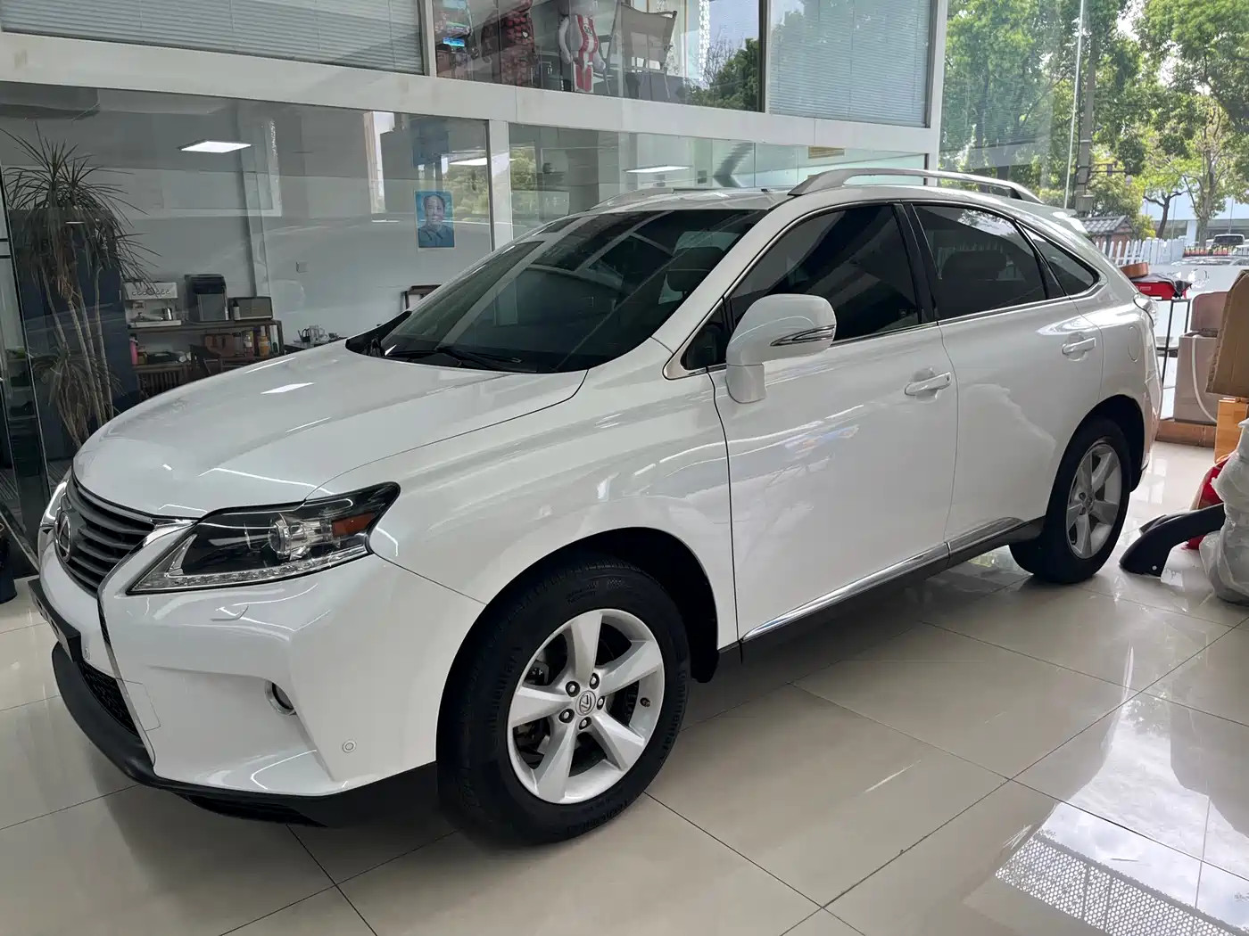 Lexus RX Classic 2012 270 Elegance фото 2