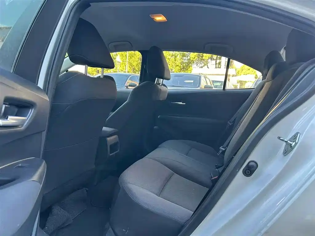 Toyota Corolla 2021 1.2T S-CVT Pioneer Edition фото 6