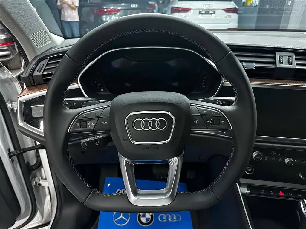 Audi Q3 2022 35 TFSI Fashion Elegance фото 13