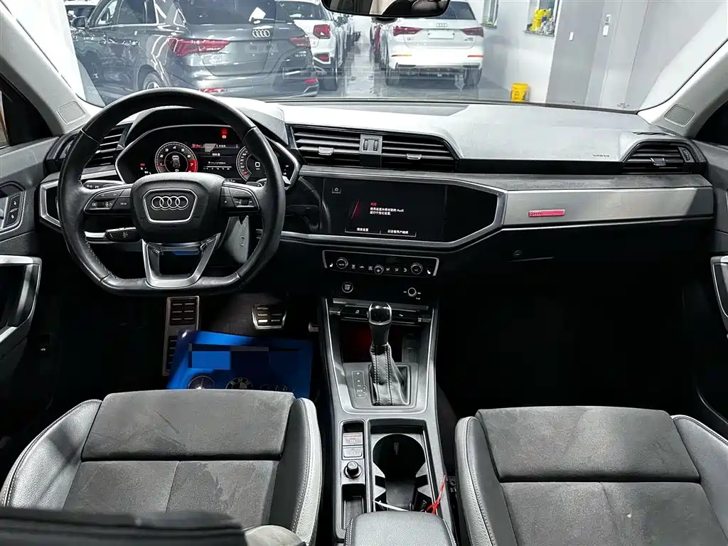 Audi Q3 2022 35 TFSI Fashion Dynamic фото 11