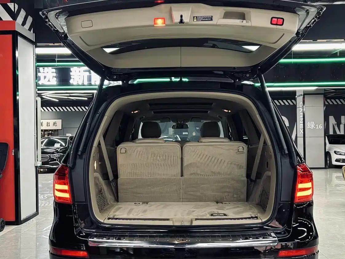 Mercedes-Benz GL-Class фото 7