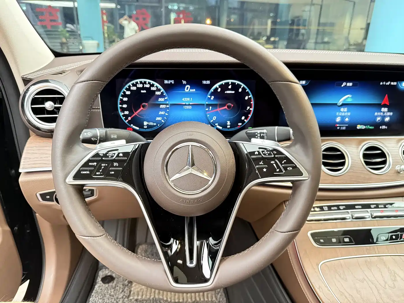 Mercedes-Benz E-Class 2022 E 300 L Luxury фото 11