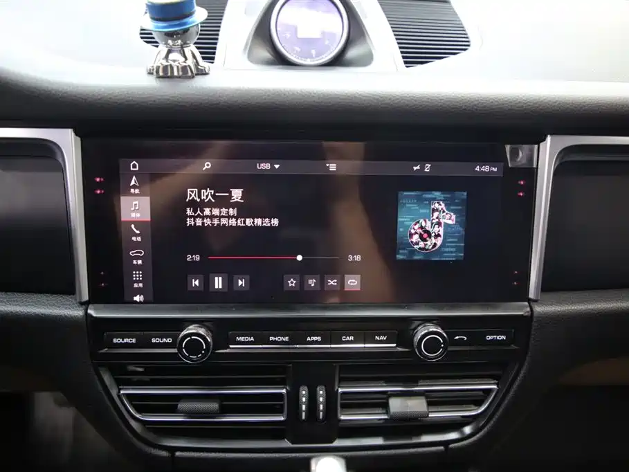 Porsche Macan 2018 Macan 2.0T фото 15