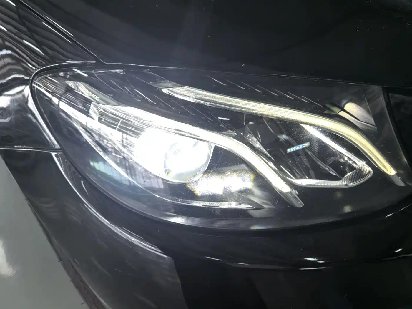 Фото 21 - Mercedes-Benz E-Class