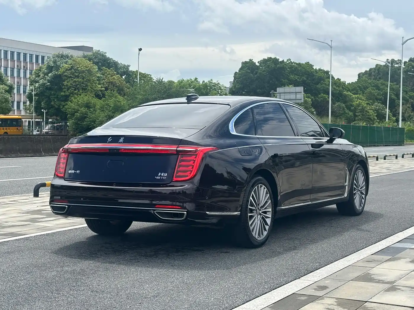 Hongqi H9 2020 2020 2.0T Smart Connection Qi Chang Edition