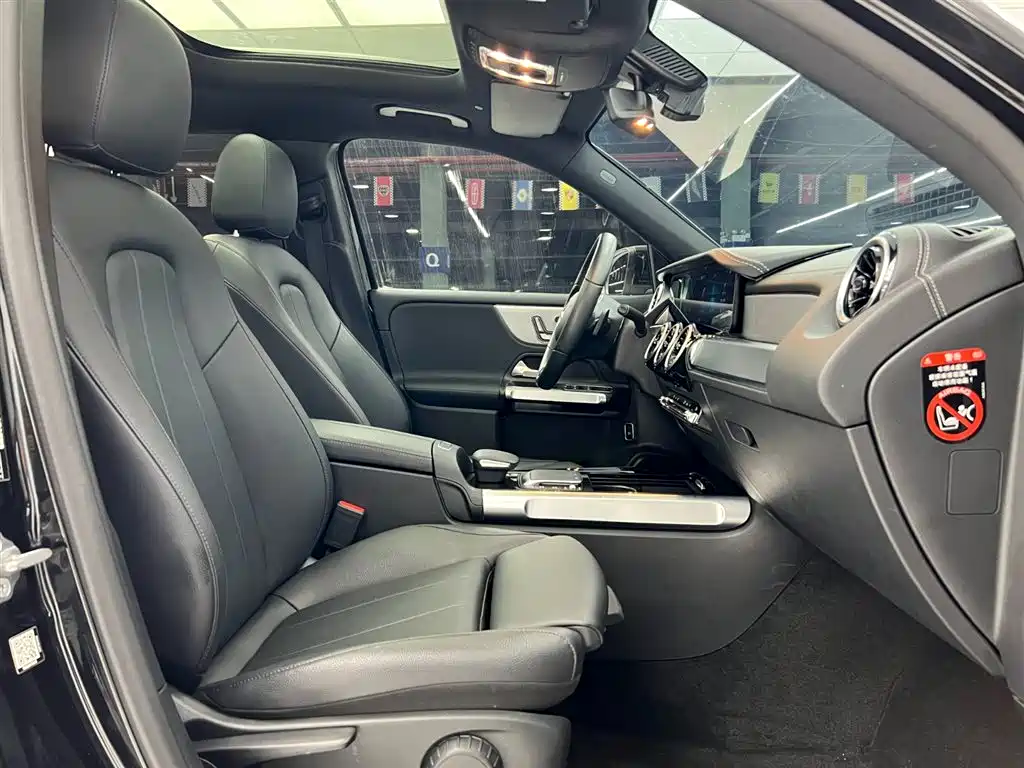 Mercedes-Benz GLB 2021 GLB 180 Dynamic фото 19