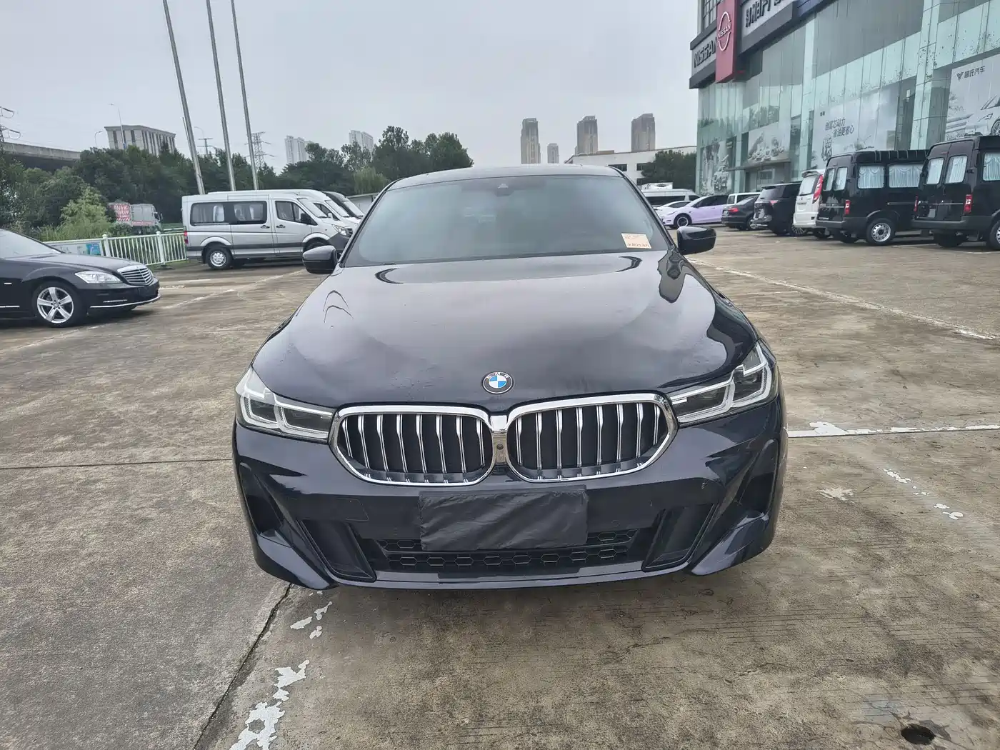 Photo 2 - BMW 6 Series GT