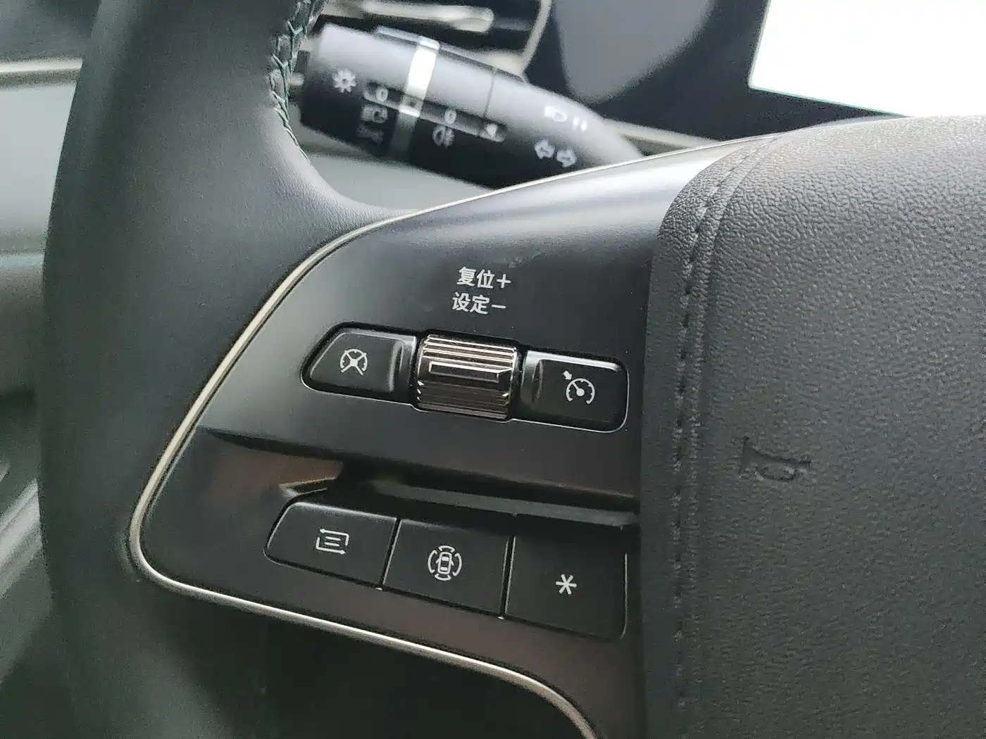BYD Qin L 2024 DM-i 120KM Leading фото 7