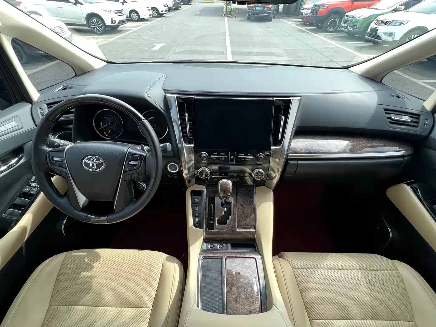 Toyota Alphard 2021 Hybrid 2.5L Premium фото 5