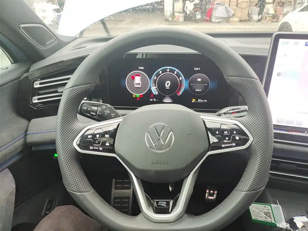 Volkswagen Tiguan L 2024 PRO 380TSI 4WD R-Line Premium Edition фото 3