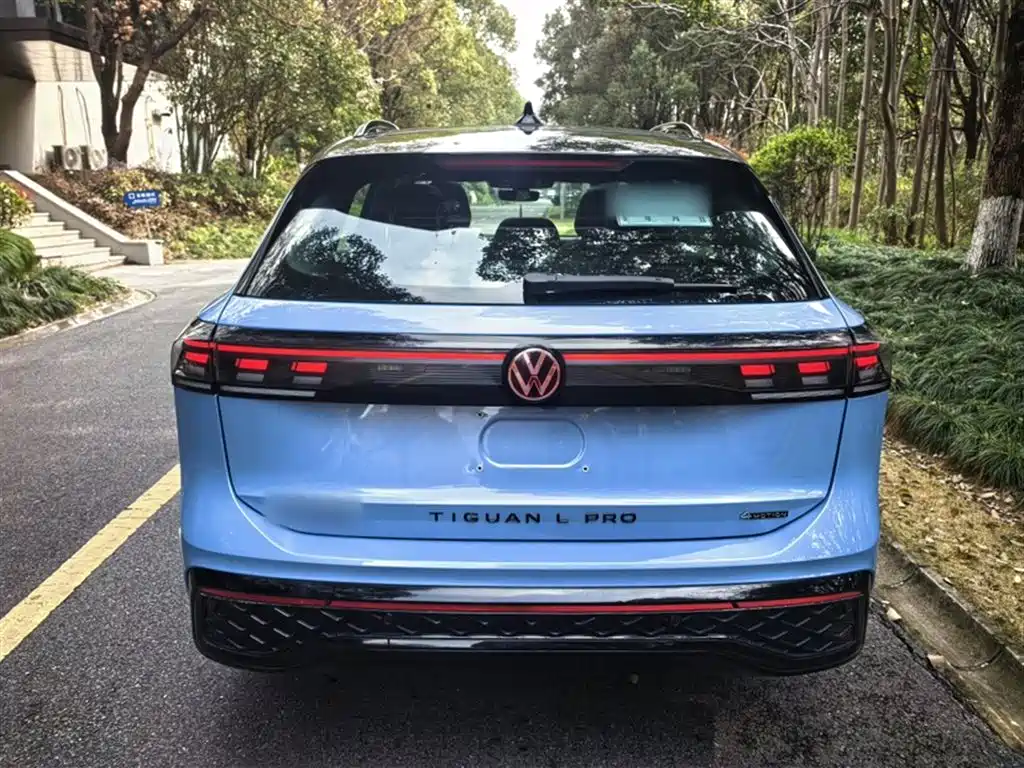 Volkswagen Tiguan L 2024 PRO 380TSI 4WD R-Line Premium Edition фото 21