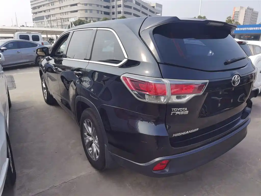 Toyota Highlander 2015 2.0T FWD Elite Edition 5-seater фото 5